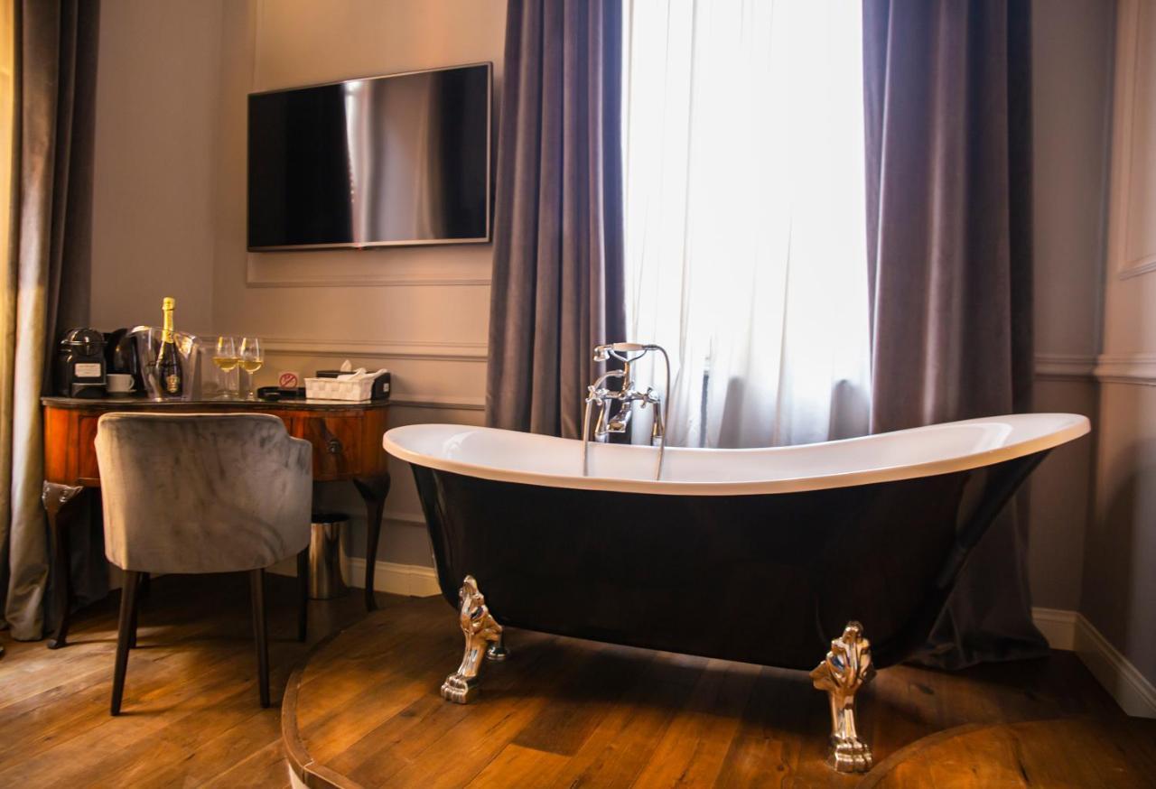 Relais San Lorenzo In Lucina Rom Eksteriør billede